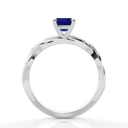 Solitär-Verlobungsring mit blauem Saphir in Krappenfassung