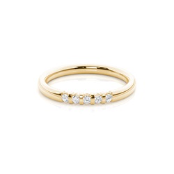 Round Diamond Studded Five Stone Womens Wedding Band