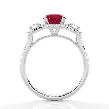 Zinkeneinstellung runder Rubin-Drei-Stein-Ring