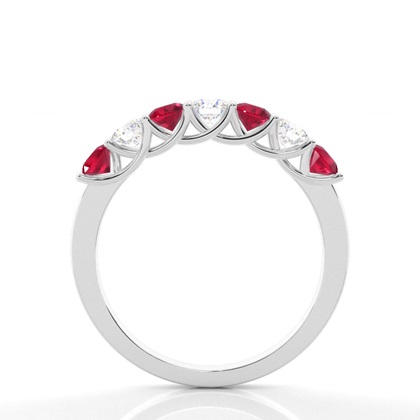 Zinkeneinstellung runder Rubinring der halben Ewigkeit