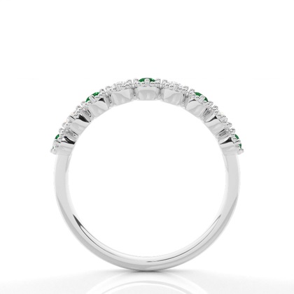 Zinkeneinstellung runder Smaragd halber Ewigkeitsring