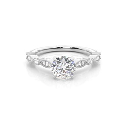 4 Prong Setting Round Diamond Engagement Ring