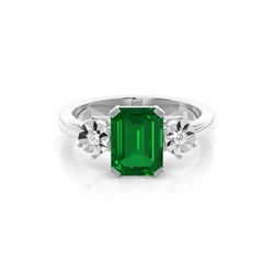 Zinkeneinstellung Smaragd Drei Stein Ring