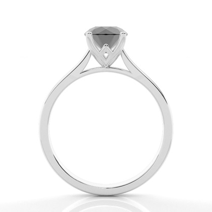 Verlobungsring mit runden schwarzen Diamanten in Solitärform