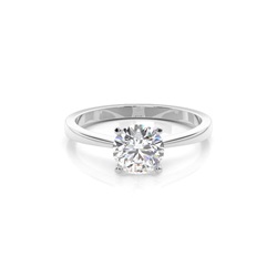 Solitaire Diamond Verlobungsring mit Zinkeneinstellung