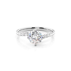 Prong Round Side Stone Diamond Verlobungsring