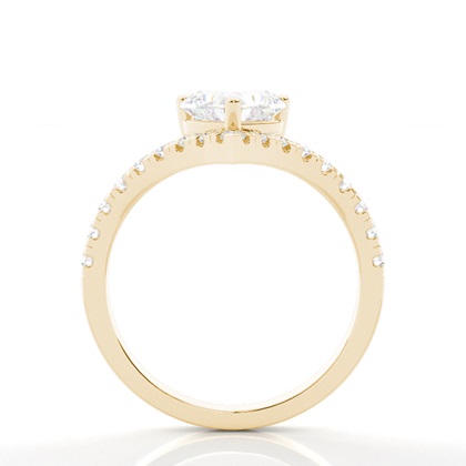 Prong Round Side Stone Diamond Verlobungsring