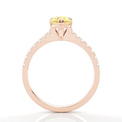 Verlobungsring mit gelbem Diamant und seitlichem Stein