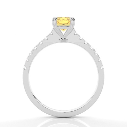 Verlobungsring mit gelbem Diamant und seitlichem Stein