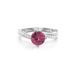Verlobungsring Mit Rosa Turmalin-Seitenstein In Krappenfassung