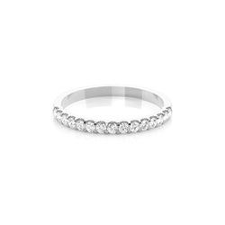 Zinkeneinstellung Diamantring mit halber Ewigkeit