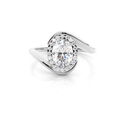 Oval Halo Diamond Engagement Rings