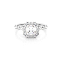 Anello Di Fidanzamento Halo Con Pietra Laterale Con Montatura A Griffe
