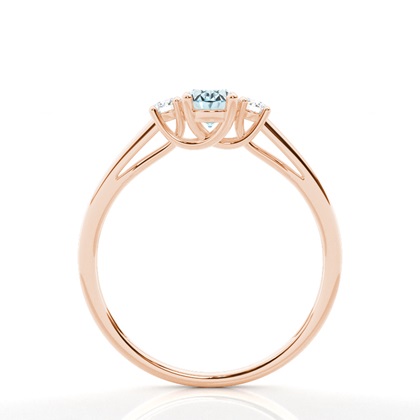 Dreisteine-Ring mit Aquamarin in einer Krappenfassung