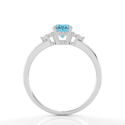 Ovaler Blautopas-Verlobungsring in einer Krappenfassung