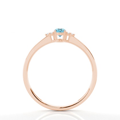 Ovaler Blautopas-Verlobungsring in einer Krappenfassung