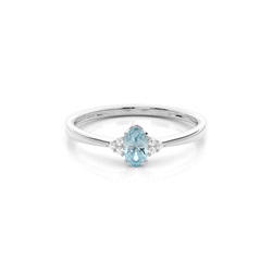 Prong Setting Oval Aquamarine Engagement Ring