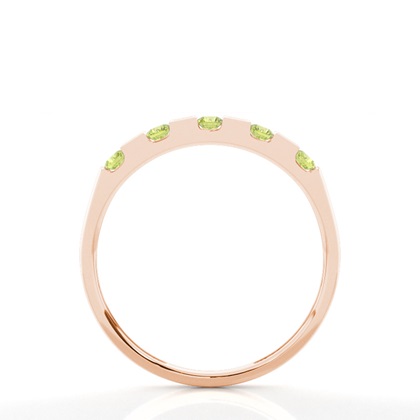 Peridot Halb Memorial Ring in einer Kanalfassung