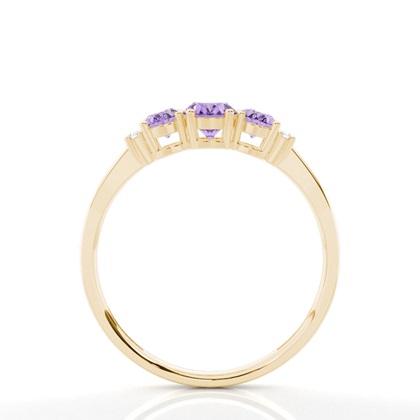 Ovaler Amethyst-Ring mit drei Steinen in einer Krappenfassung