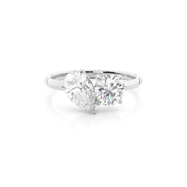 Prong Setting Toi-et-Moi Ring