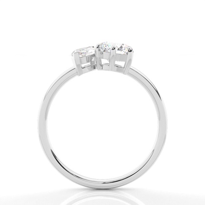 Prong Setting Toi-et-Moi Ring