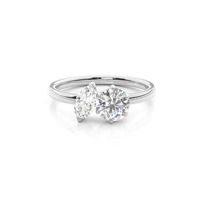 Prong Setting Toi-et-Moi Ring