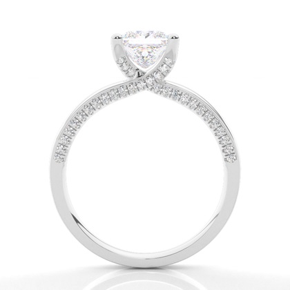 Verlobungsring Mit 4 Krappen In Runder Moissanit-Seitensteinfassung