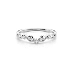 Lünette und Micro Prong Set Diamond Half Ewigkeit Ring