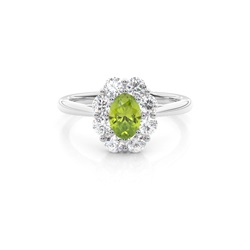 Pave Setting Peridot Halo Forlovelsesring
