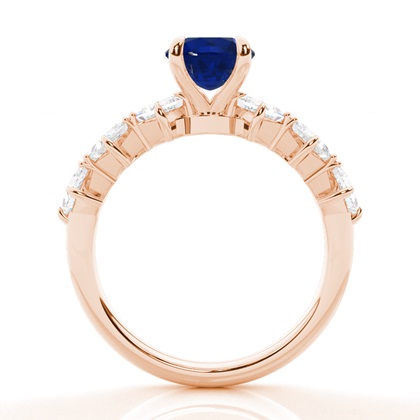 Verlobungsring mit blauem Saphir in Krappenfassung