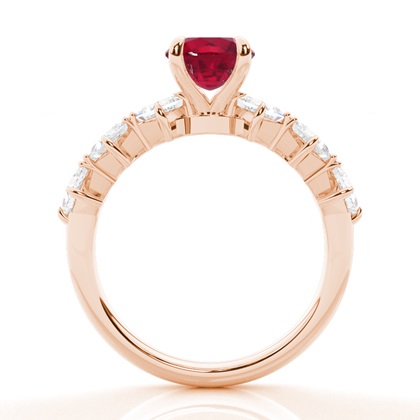 Krappenbesetzter Rubin-Verlobungsring