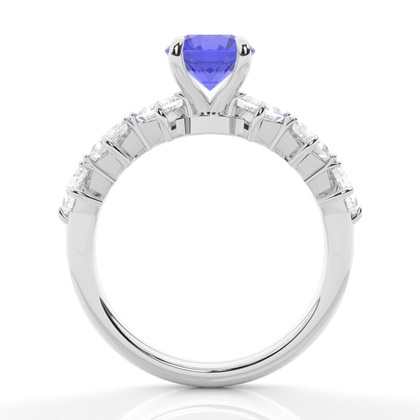 Prong Set Tansanit-Verlobungsring