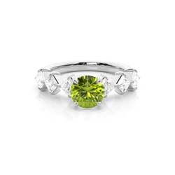 Krappenbesetzter Peridot-Verlobungsring