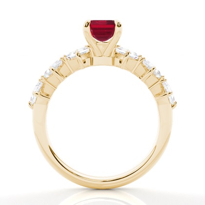 Krappenbesetzter Rubin-Verlobungsring