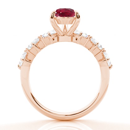 Krappenbesetzter Rubin-Verlobungsring