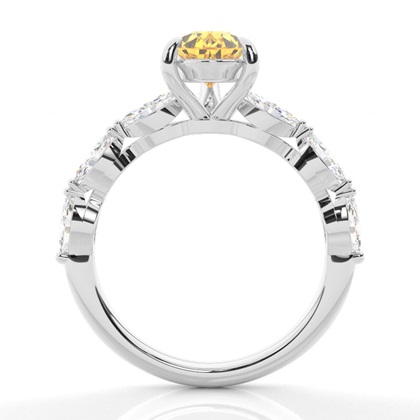 Verlobungsring mit gelbem Diamant und seitlichem Stein