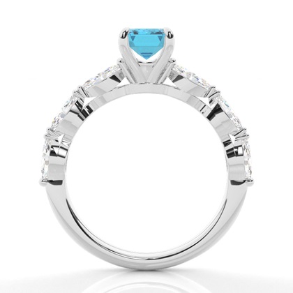 Verlobungsring mit blauem Topas in Krappenfassung