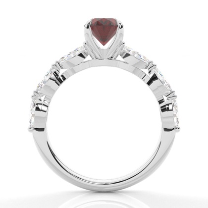 Granat-Verlobungsring in Krappenfassung