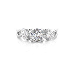 Krappenbesetzter Diamant-Verlobungsring
