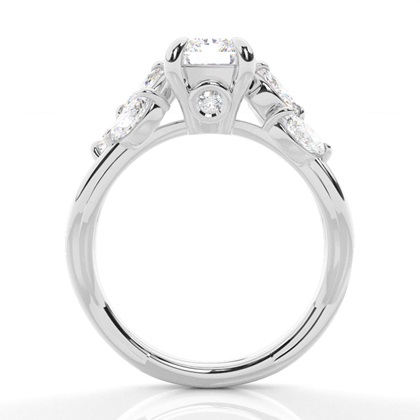 Krappenbesetzter Diamant-Verlobungsring