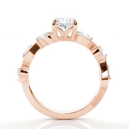 Krappenbesetzter Diamant-Verlobungsring