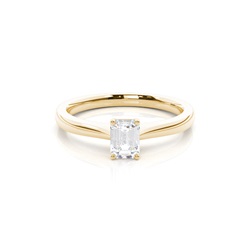 4 Prong Setting Emerald Diamond Plain Engagement Ring