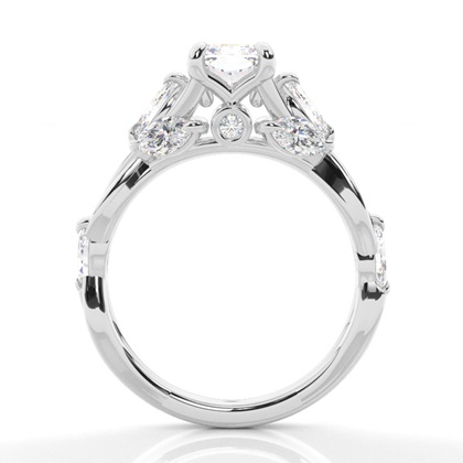 Krappenbesetzter Diamant-Verlobungsring