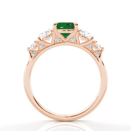 Smaragdring mit fünf Steinen in Krappenfassung