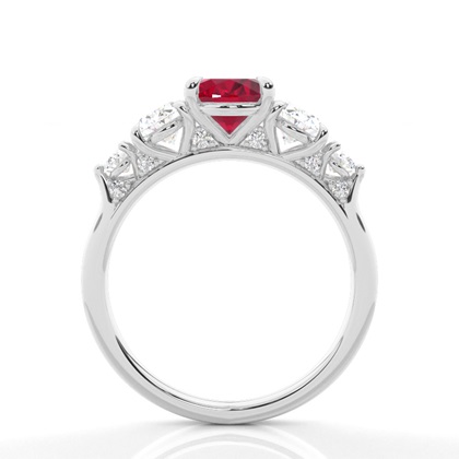 Rubinring mit fünf Steinen in Krappenfassung