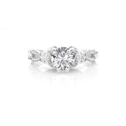 Krappenbesetzter Diamant-Verlobungsring