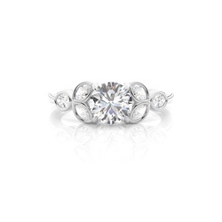 Krappenbesetzter Diamant-Verlobungsring