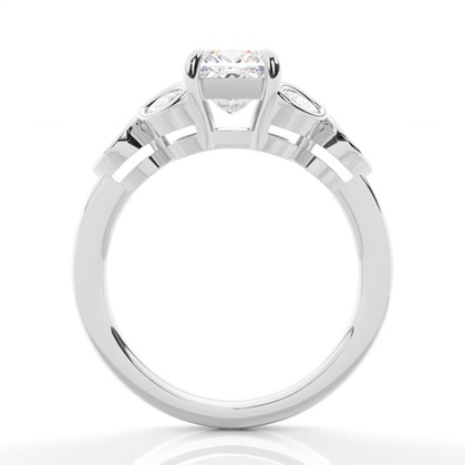 Krappenbesetzter Diamant-Verlobungsring