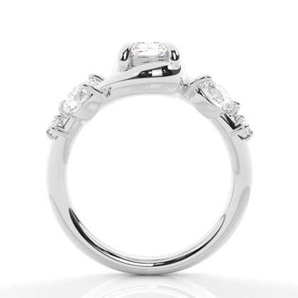 Krappenbesetzter Diamant-Verlobungsring