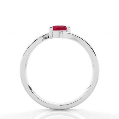 Birnen-Rubin-Solitärring In Krappenfassung